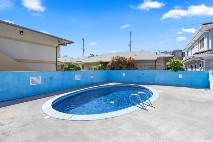 The common area pool and sun deck
