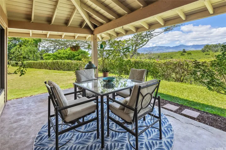 Relax or entertain on your large covered lanai on the edge of preservation land.