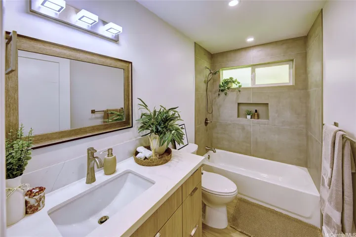 Upper-level Bathroom