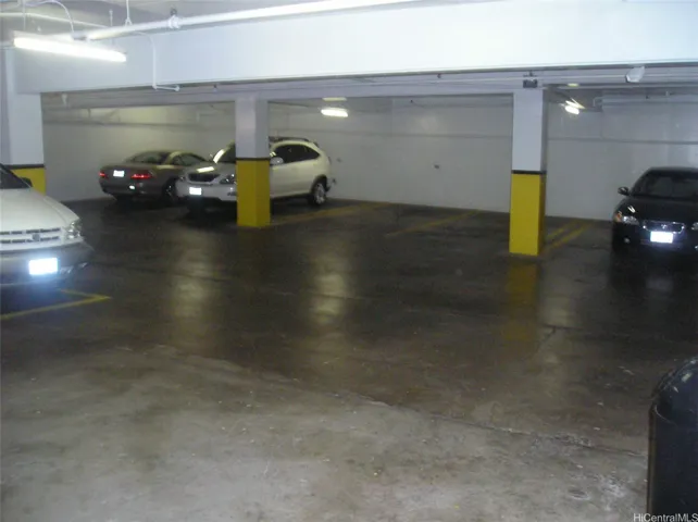 Parking garage