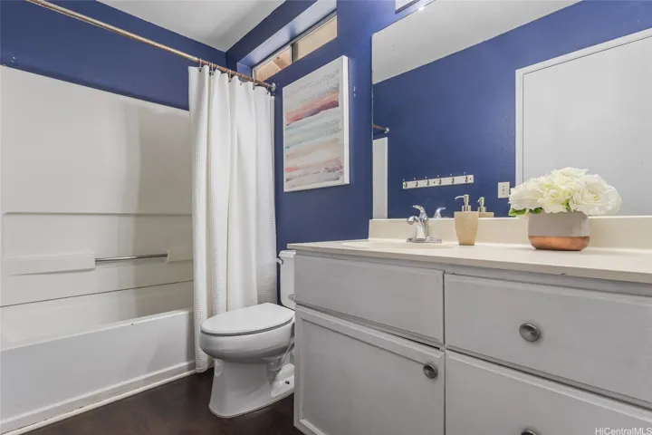 Second floor guest bathroom