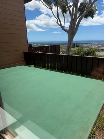 Back concrete lanai area