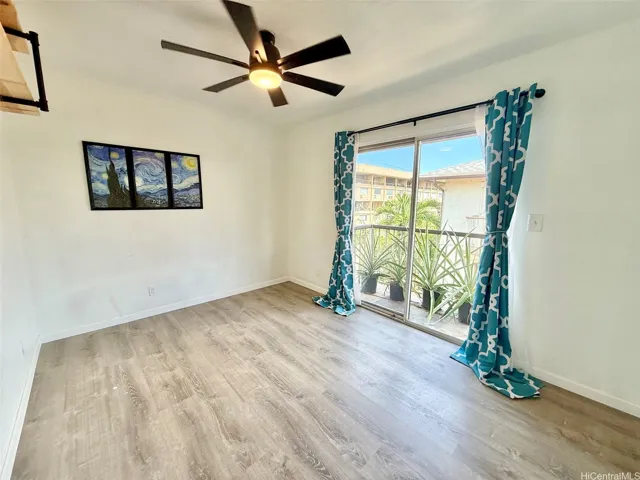 Bedroom 2 with lanai access