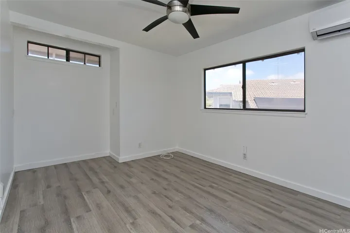 Upstairs Bedroom 4