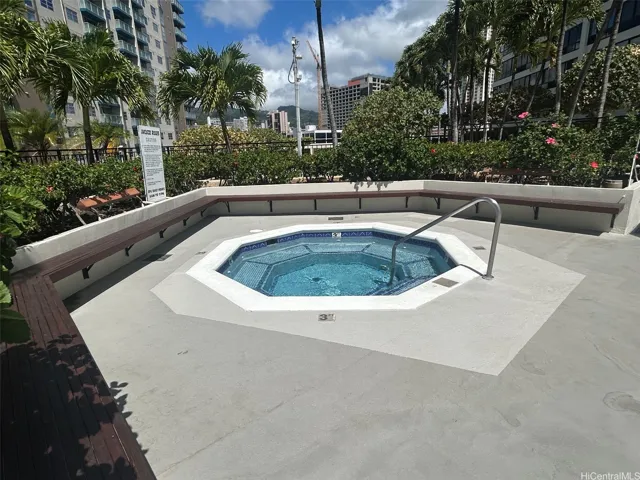 Jacuzzi