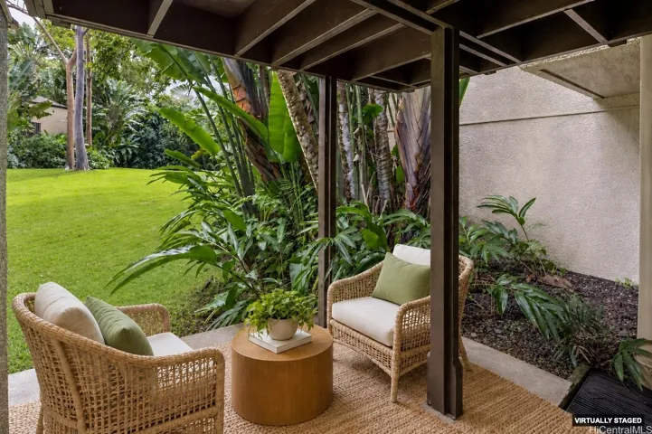 Peaceful retreat outside the 3rd bedroom
