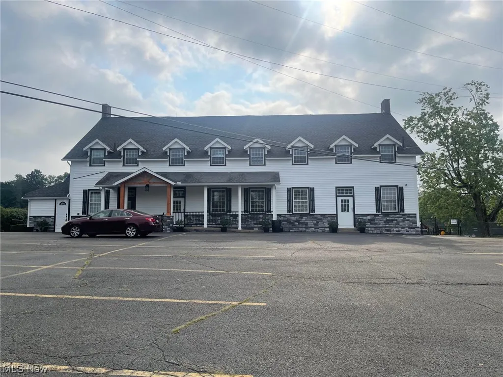 View of Willowdale Clubhouse