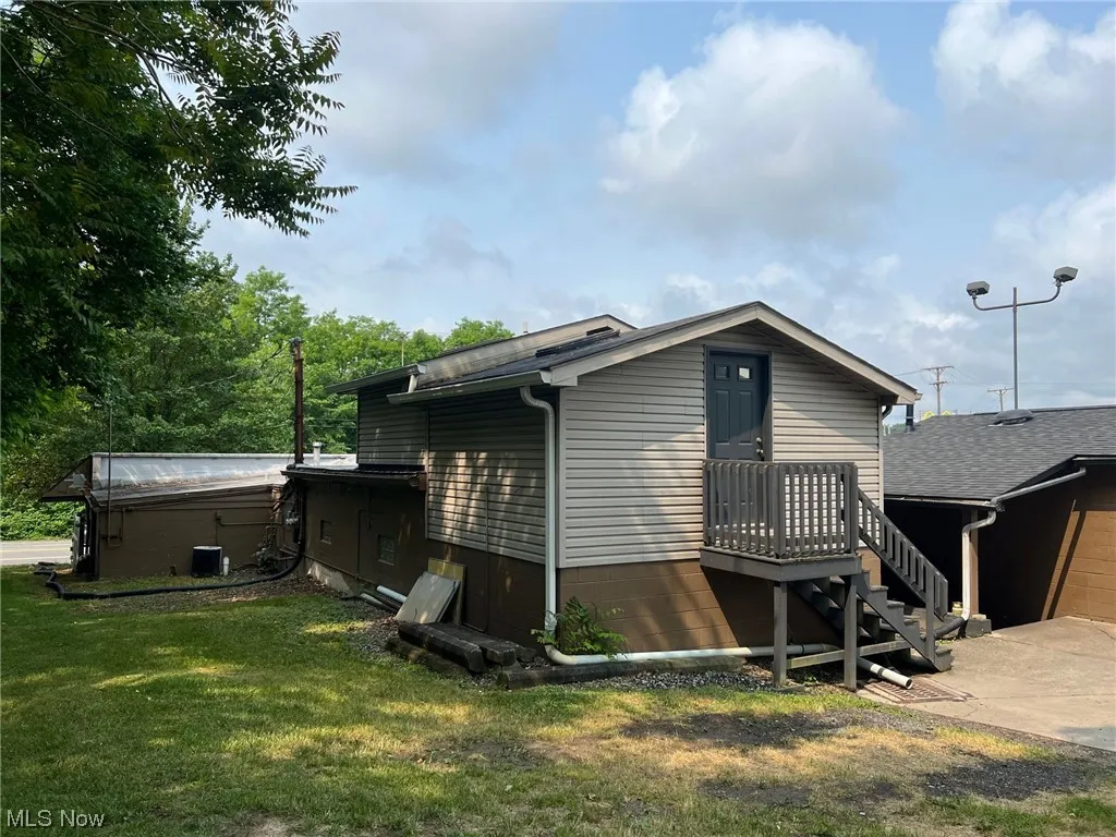 1901 Youngstown Warren, Girard, Ohio,MLS Now Listing ID