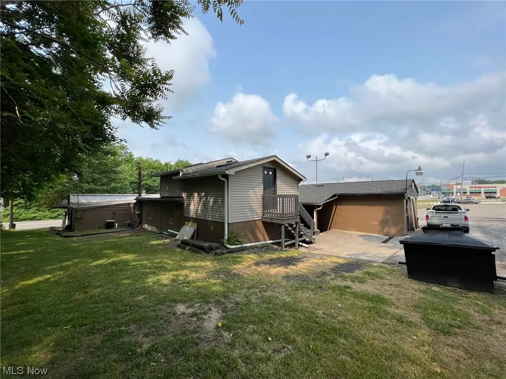 1901 Youngstown Warren, Girard, Ohio,MLS Now Listing ID