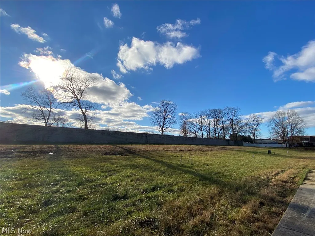 Crown Manor, Mineral Wells, West Virginia,MLS Now Listing ID