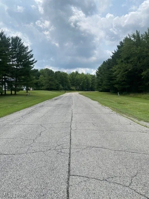 6 Nezbar Drive, Warren, Ohio,MLS Now Listing ID
