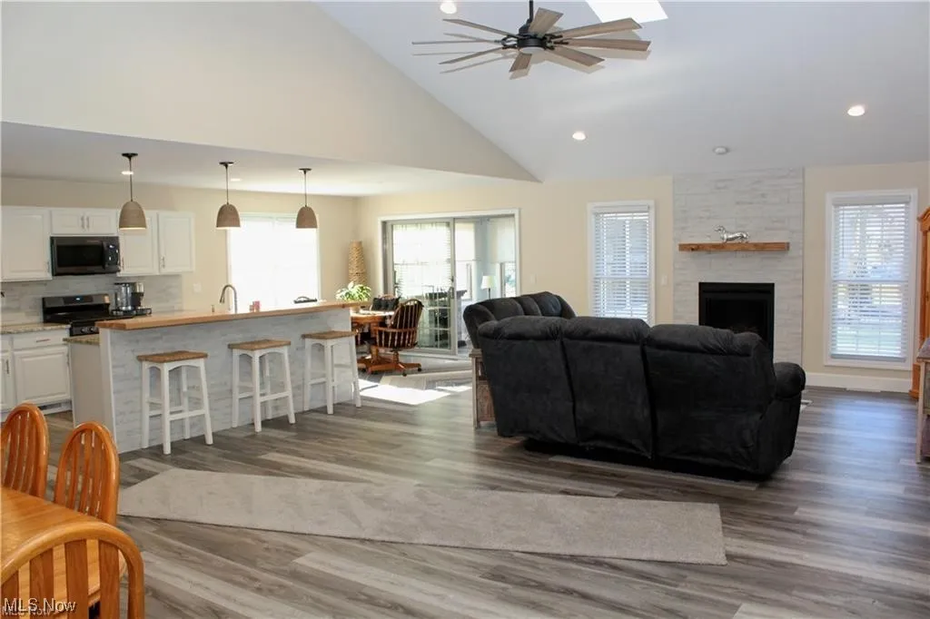 Great Room Fireplace is Optional