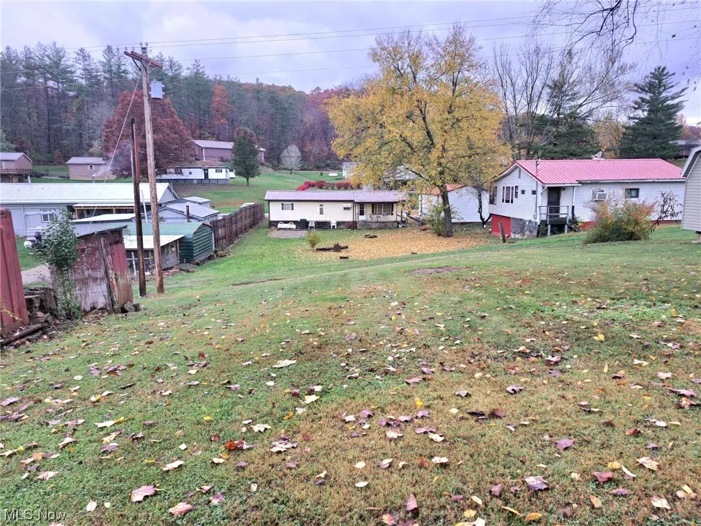 Yard showing both parcels