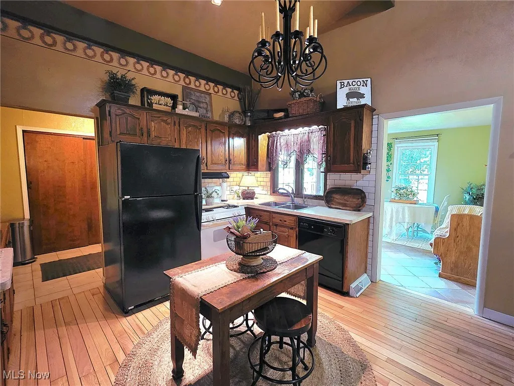 4810 Hickory Road, West Farmington, Ohio 44491,MLS Now Listing ID