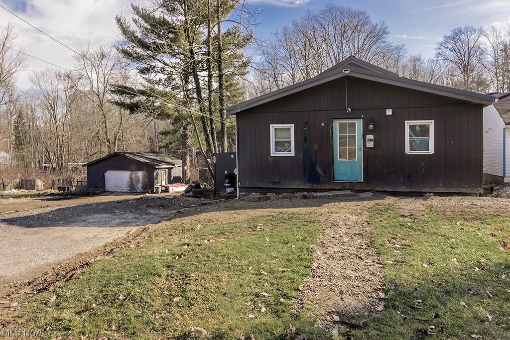 14711 Beechwood Drive