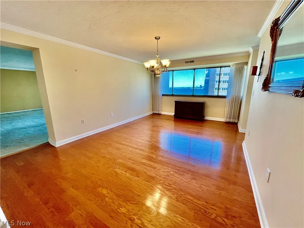 Generous and formal dining