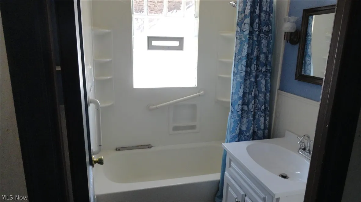 265 Indiana Avenue, Chester, West Virginia,MLS Now Listing ID