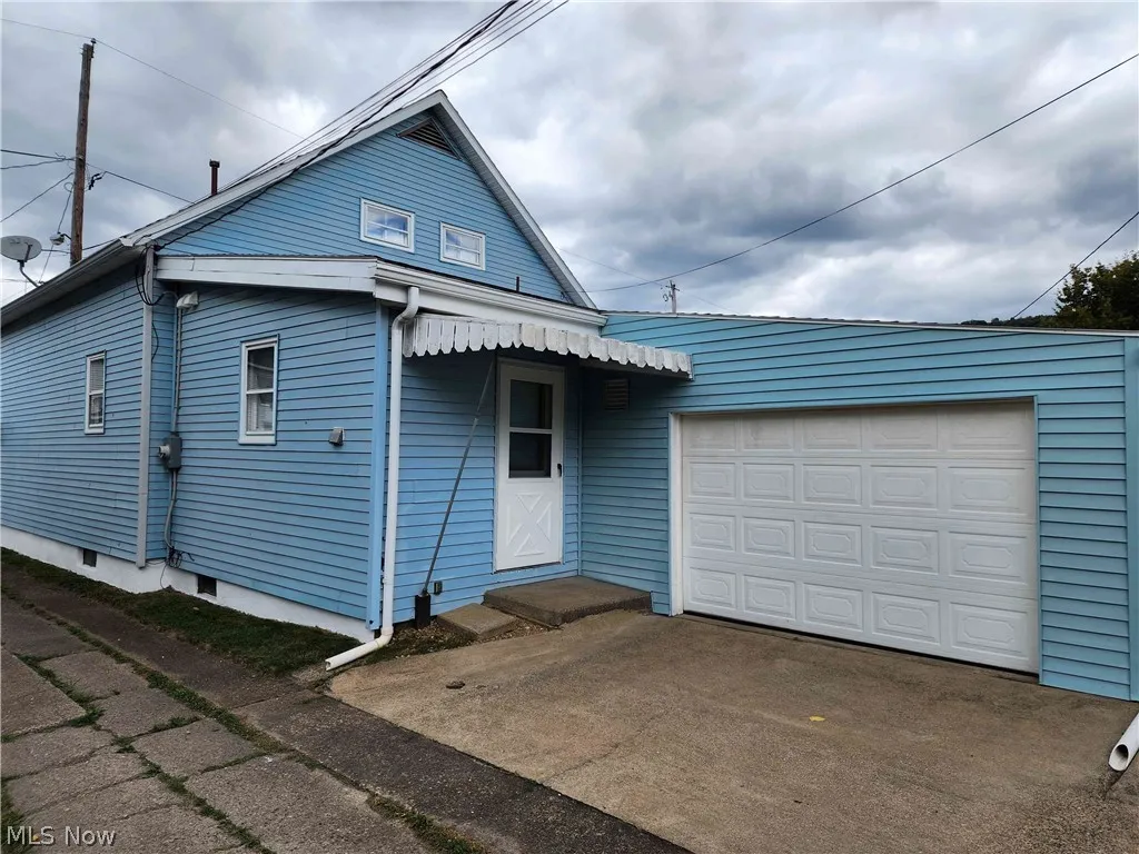 Larger view of garage