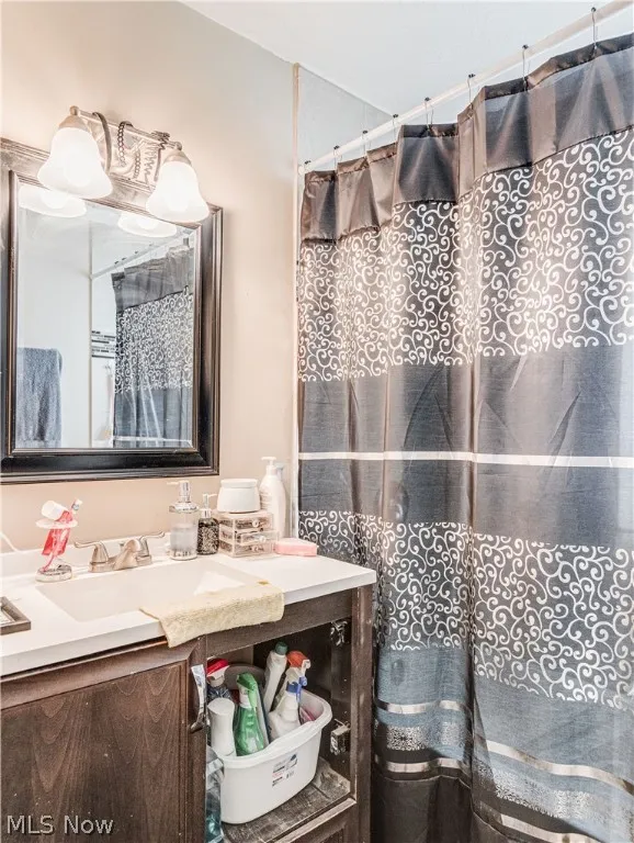 Unit 2 bathroom