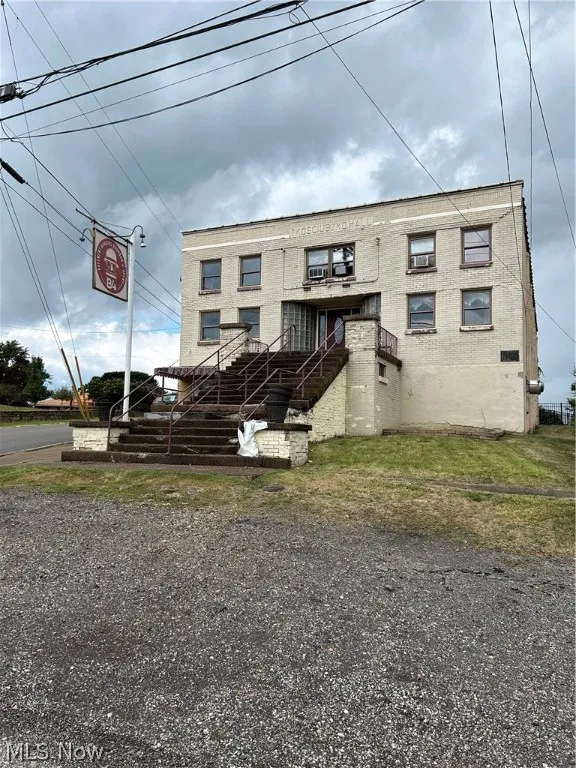 View of front facade