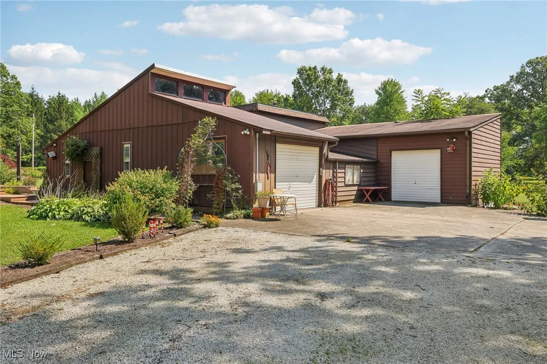 Large Outbuilding.