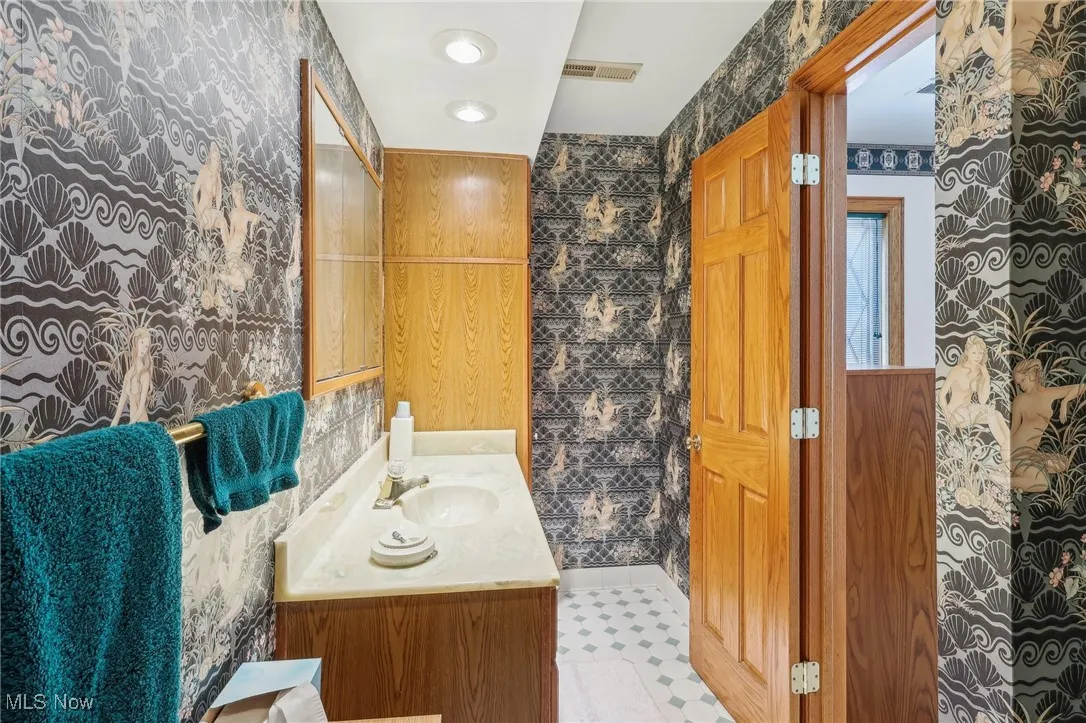 2nd Bedroom Ensuite