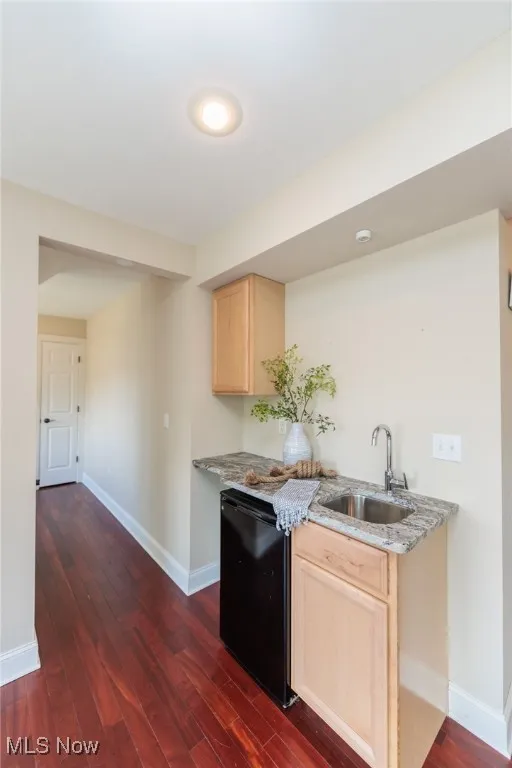 Wet bar in Primary Suite located on the second floor