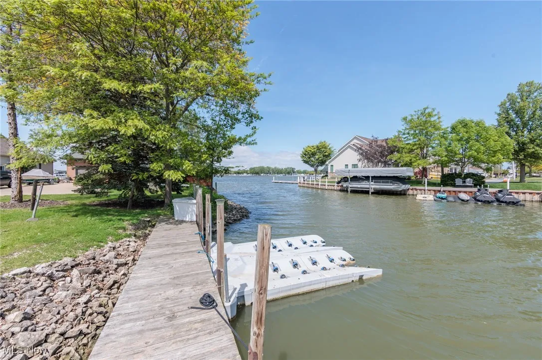 40 foot dock at the front of the property