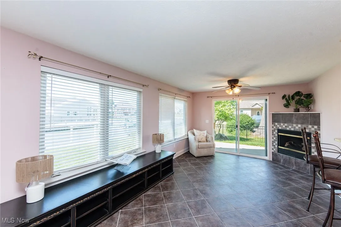 Junior suite area with separate entry and separate patio - great option to rent out