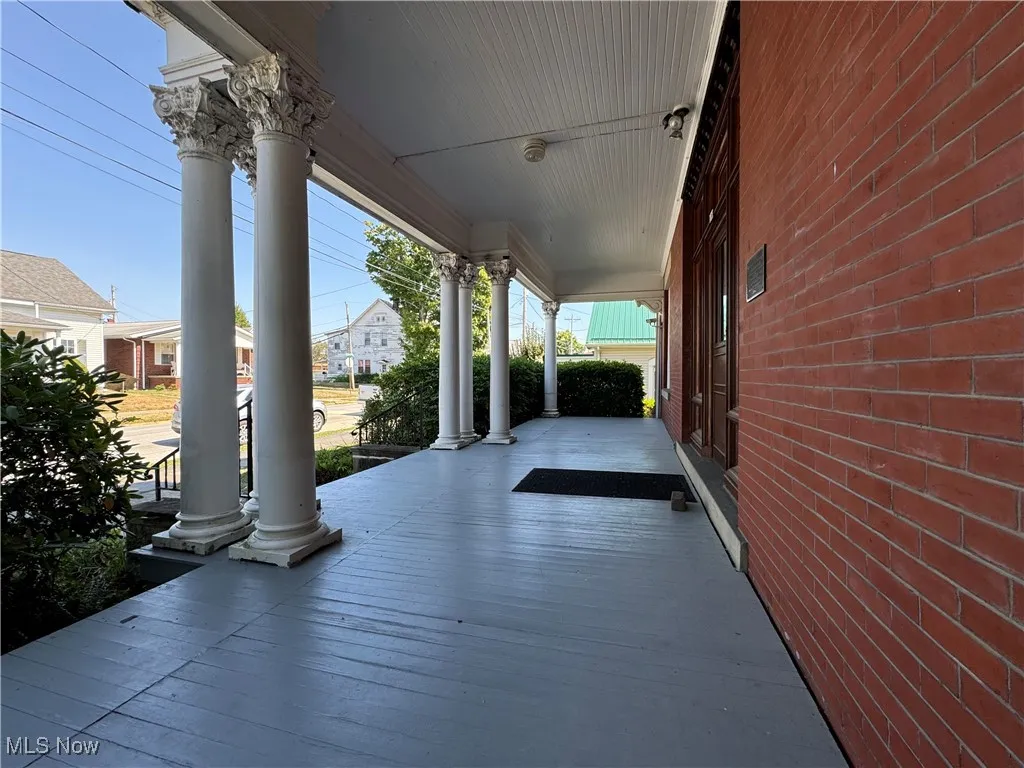 View of patio / terrace with covered porch