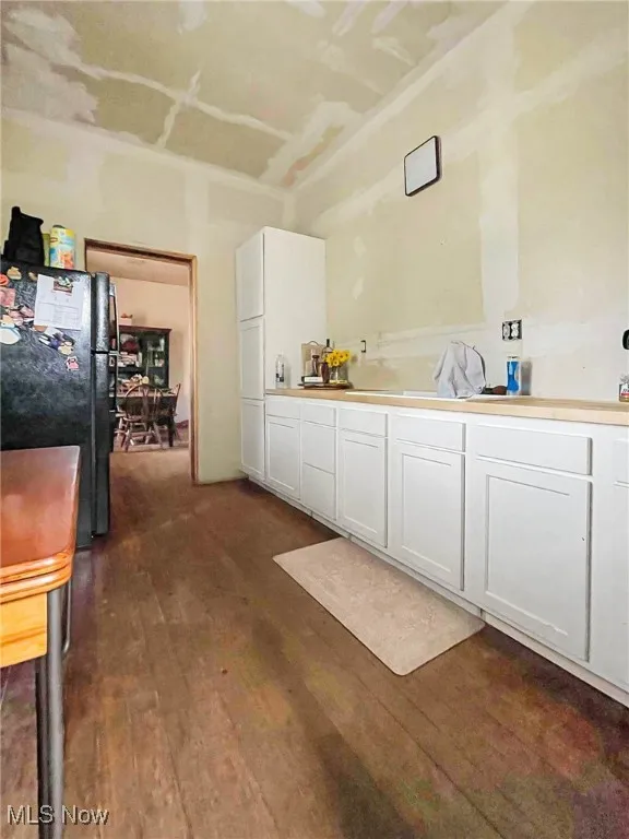 Apartment kitchen