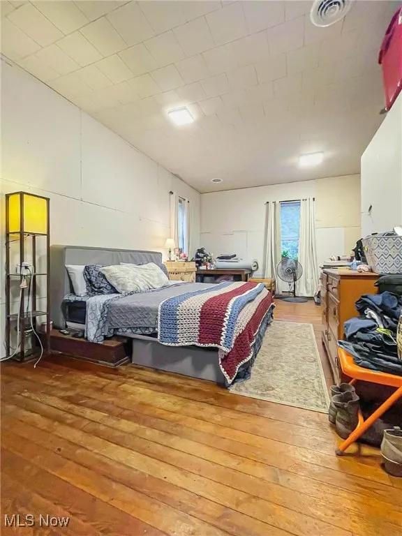 1 of the 3 bedrooms