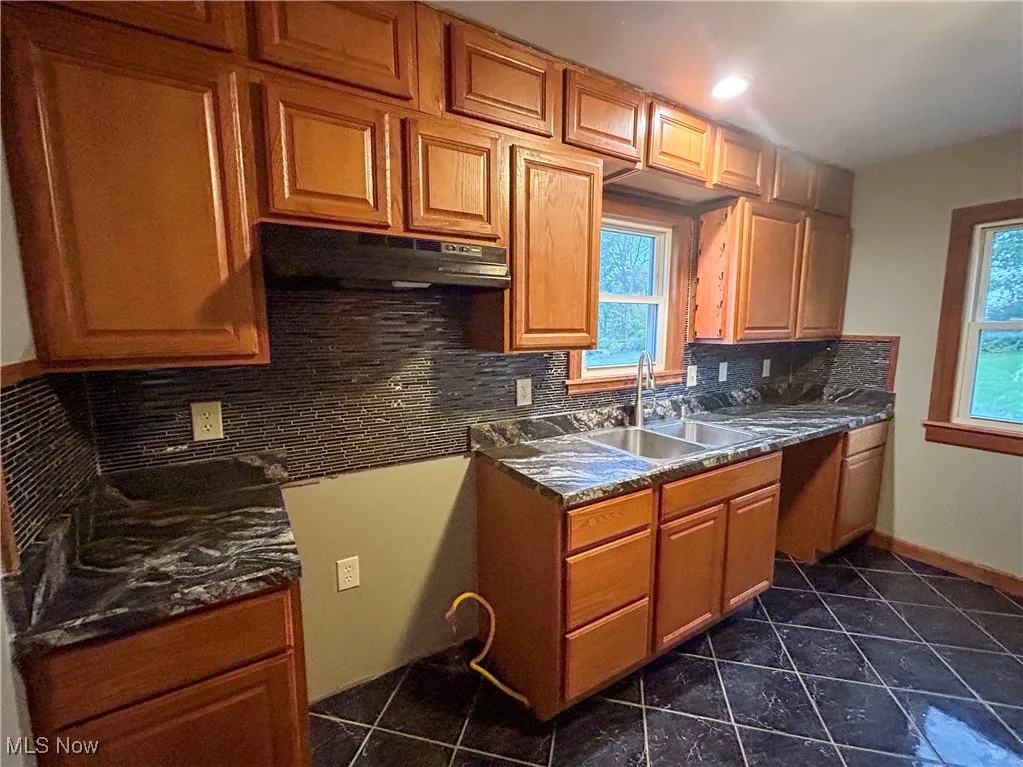 7836 Oak Street, Masury, Ohio,MLS Now Listing ID