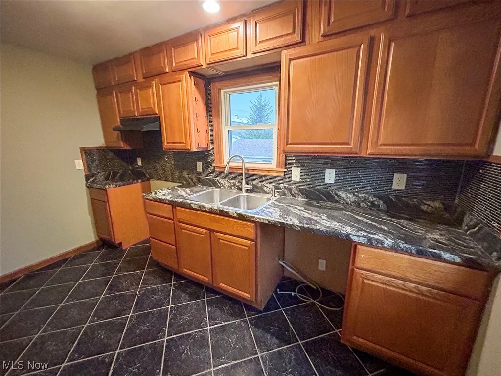 7836 Oak Street, Masury, Ohio,MLS Now Listing ID