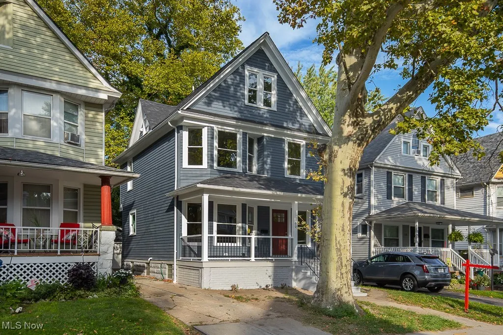 View of front of house with a porch