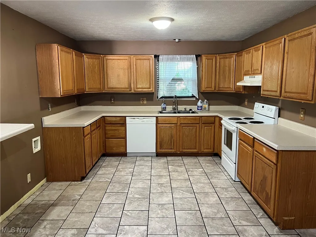 1 Murray Drive, Parkersburg, West Virginia,MLS Now Listing ID