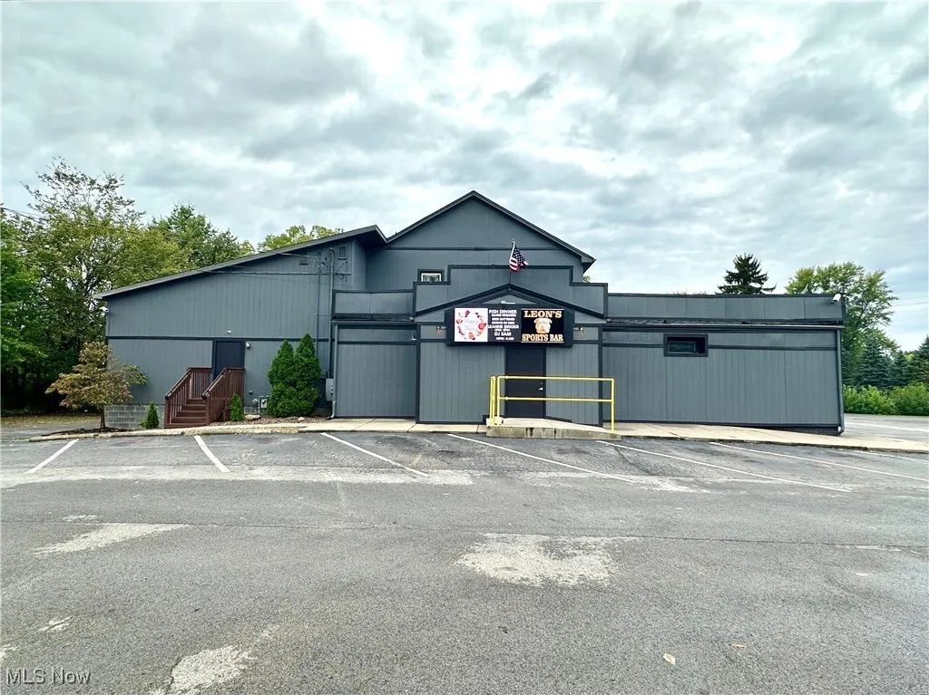 1111 Niles Cortland Road, Howland, Ohio,MLS Now Listing ID