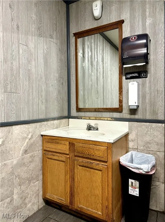1111 Niles Cortland Road, Howland, Ohio,MLS Now Listing ID