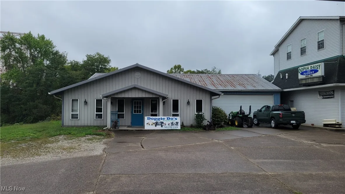 Front of office/garage