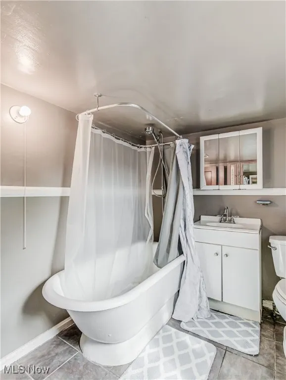 Full bathroom on third floor