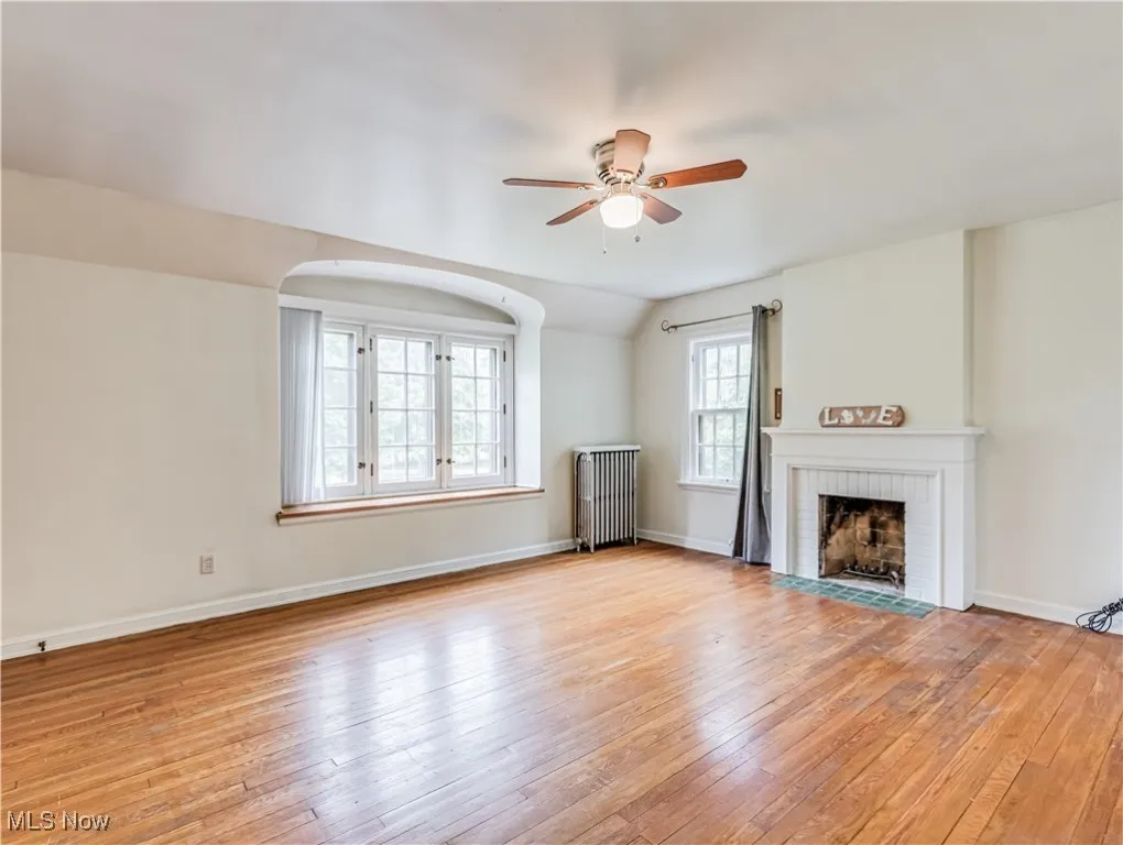 Bedroom with fireplace