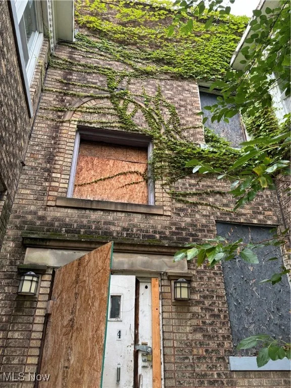 884 Parkwood Drive, Cleveland, Ohio,MLS Now Listing ID