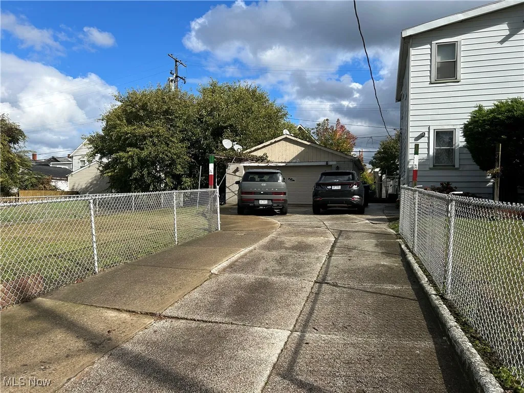 Extra lot for additional parking