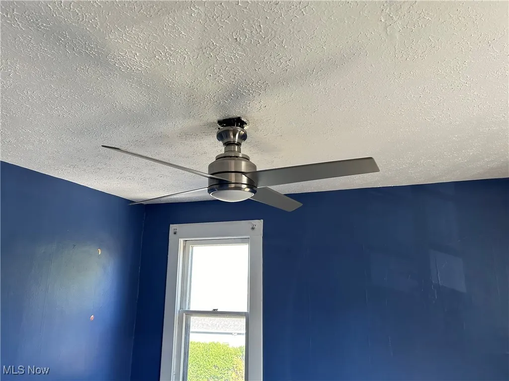 Up bedroom