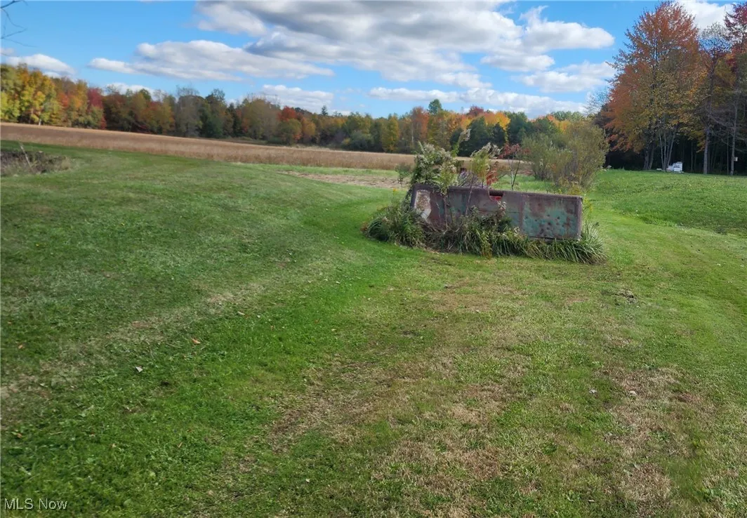 View of yard featuring a rural view