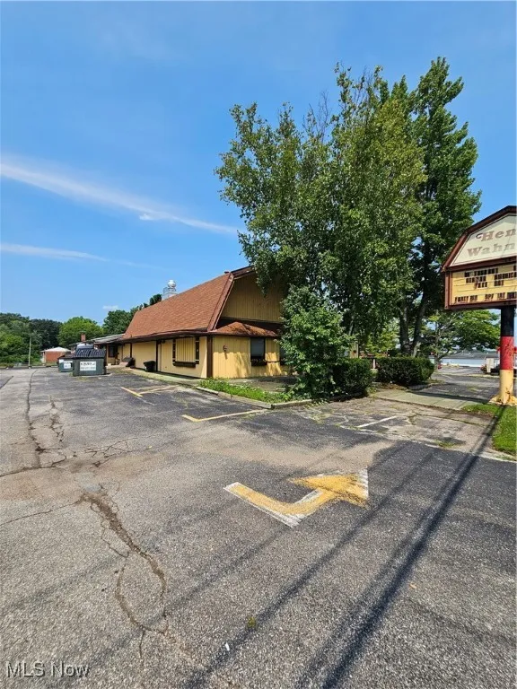 View of parking / parking lot