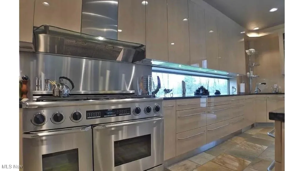 13695 County Line Road, Chagrin Falls, Ohio 44022,MLS Now Listing ID