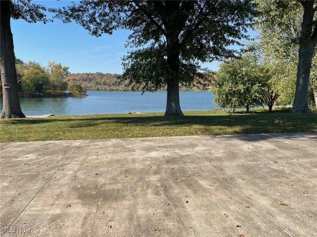 5 Anns Drive, Vienna, West Virginia 26105,MLS Now Listing ID