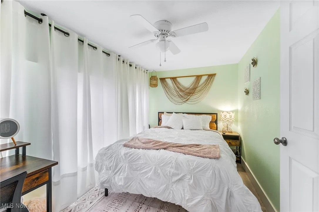 Bedroom with ceiling fan