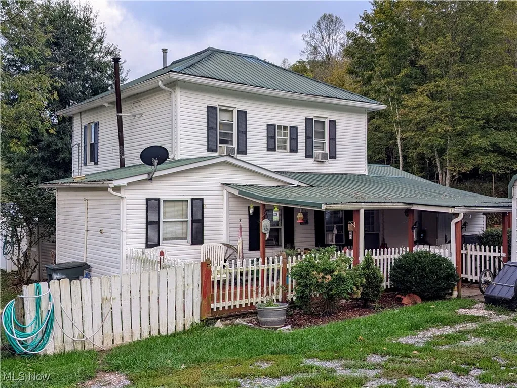 66 Roosevelt, Reedy, West Virginia,MLS Now Listing ID